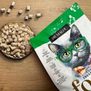 DrMalou-Kurczak-z-lososiem-500g-liofilizowana-karma-pelnoporcjowa-dla-kota-Waga-produktu-0-5-kg.jpg